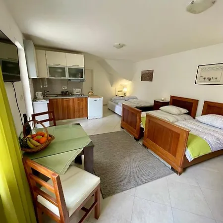 Guest house Kresic 4*