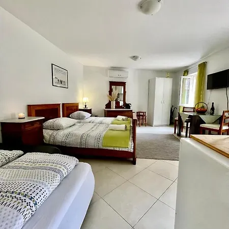 Guest house Kresic