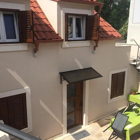 Kresic בית הארחה ספליט